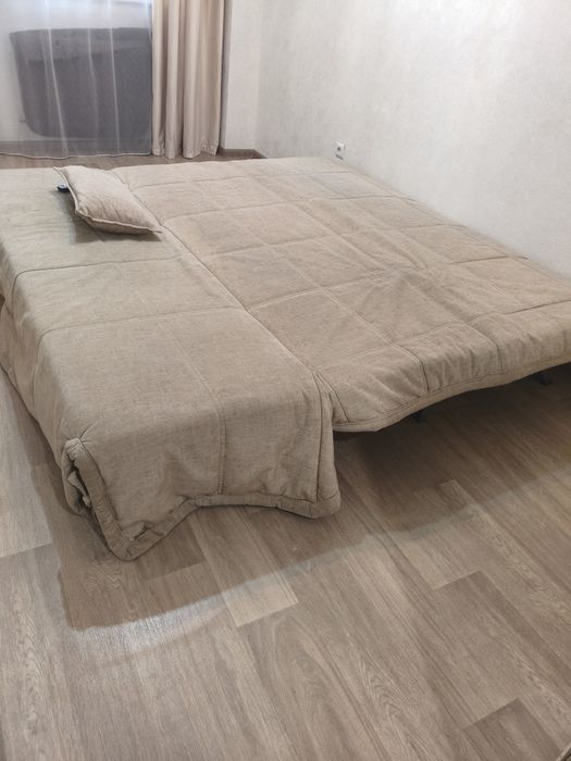 Продам диван 2метра