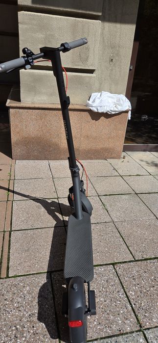 Продам электросамокат Xiaomi 5GL