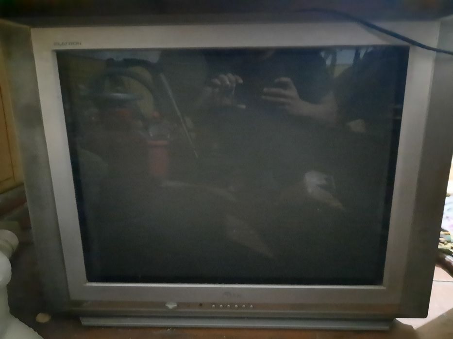 televizor LG 72° xorazmda