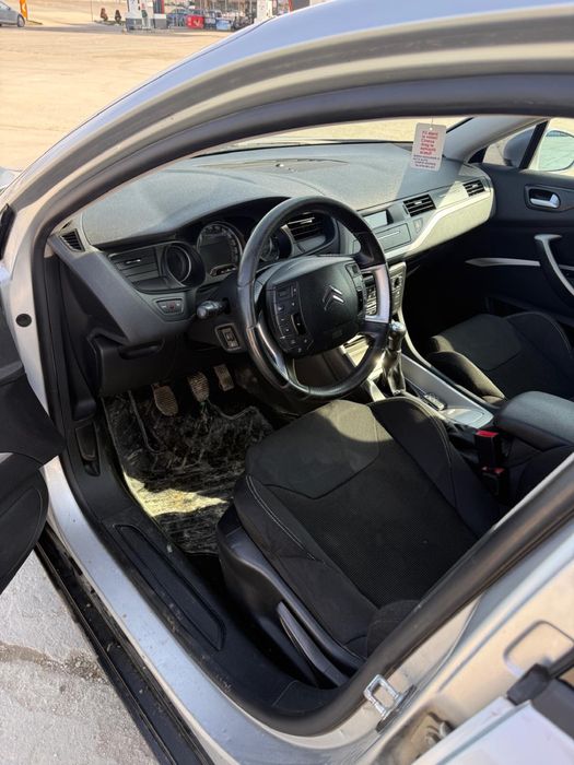 Citroen C5 an 2010 sau schimb  cu Logan