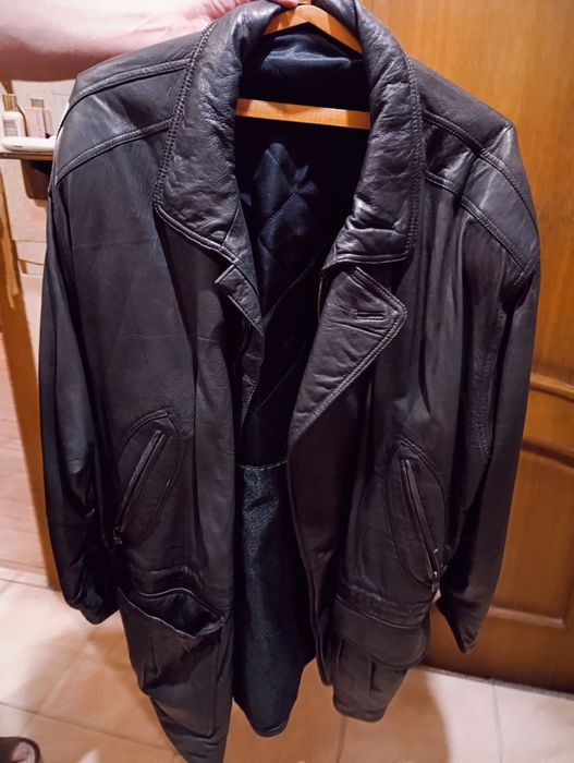 Продам мужскую кожаную куртку