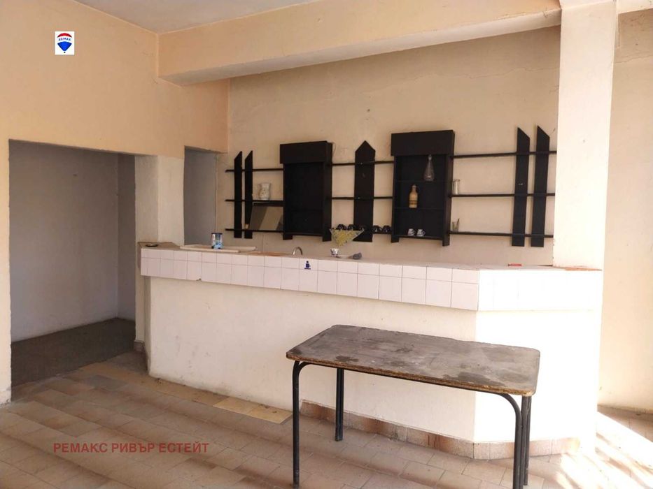 Дава се под наем Магазин в с. Волово, Област Русе - 185 кв.м за 153 € - Снимка #2