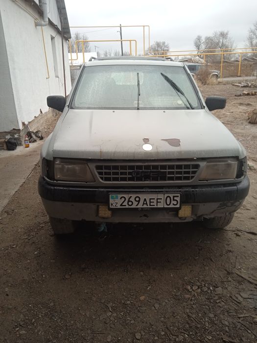 Опел франтера 95