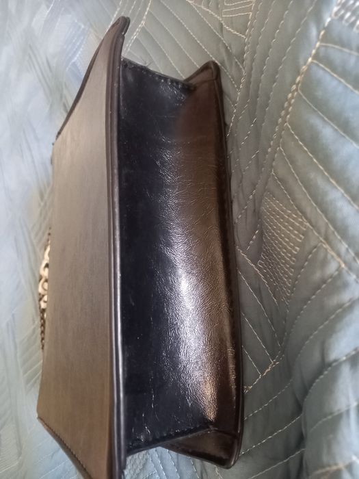 Элегантная сумка с цепочкой