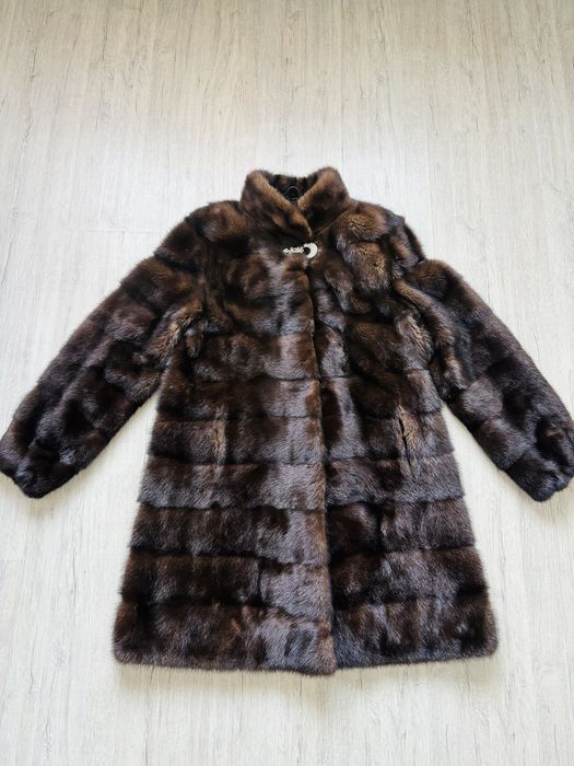 Продам норковую шубу