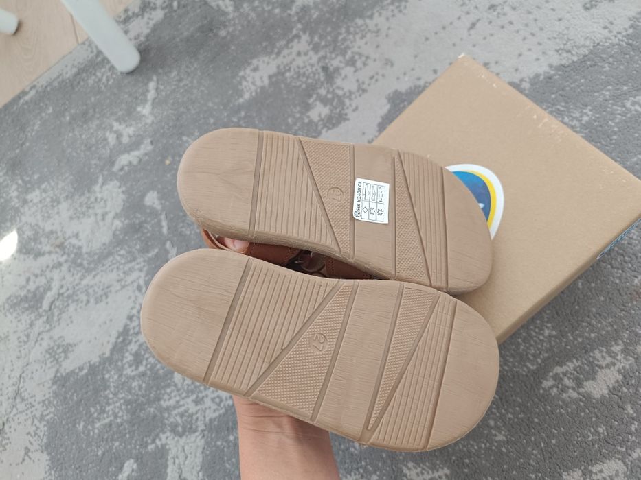 Нови! Сандали scholl