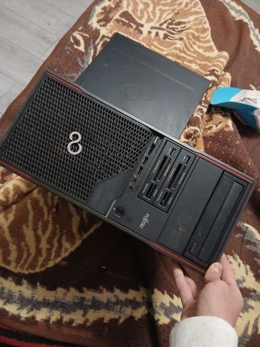 Vand PC in stare foarte buna