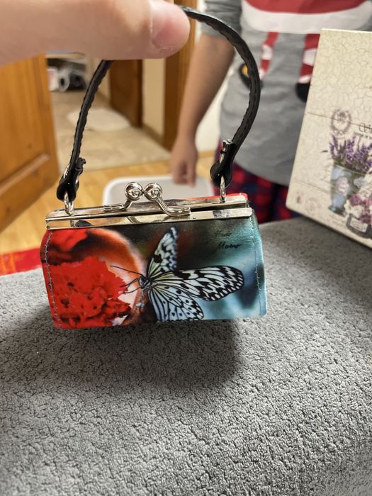 Мини чантичка за момиче