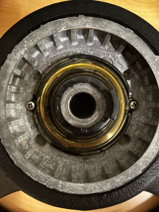 Части за BMW E30