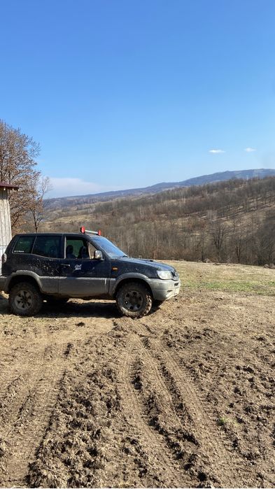Schimb Nissan Terrano