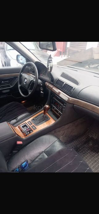 Продам авто БМВ 1996 года