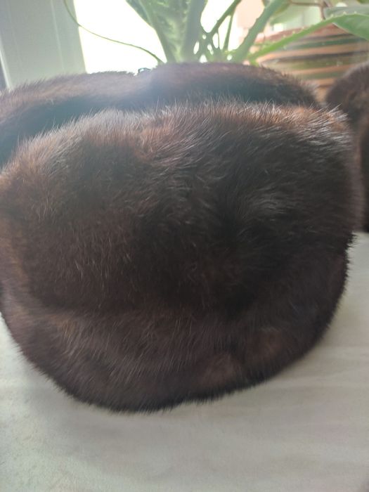 Продам норковые шапки