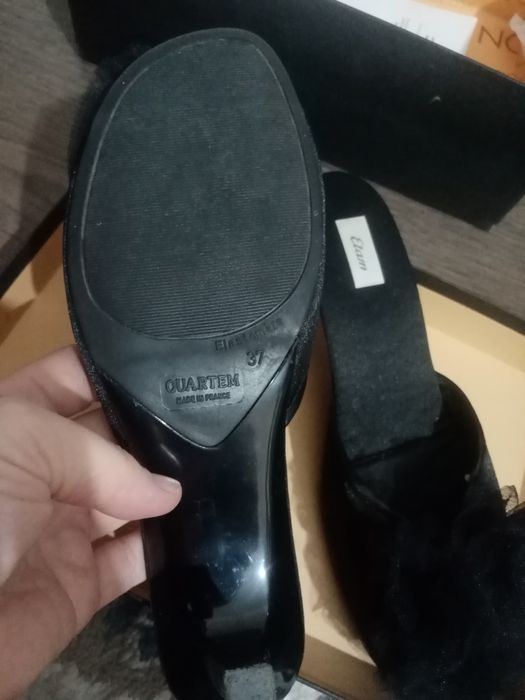 Аёллар оёк кийими