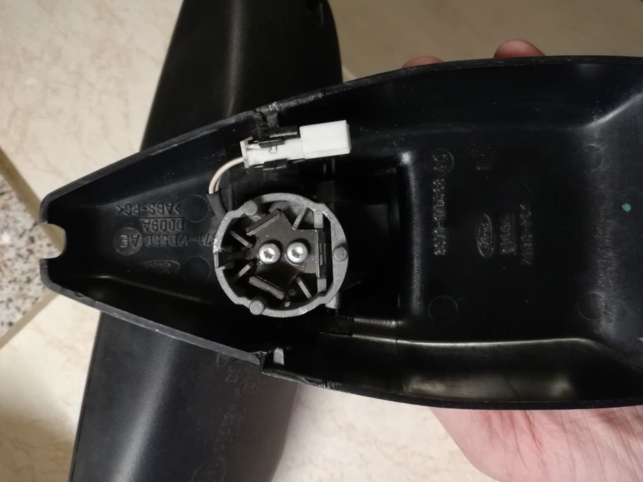 Far, stopuri, oglinzi Ford