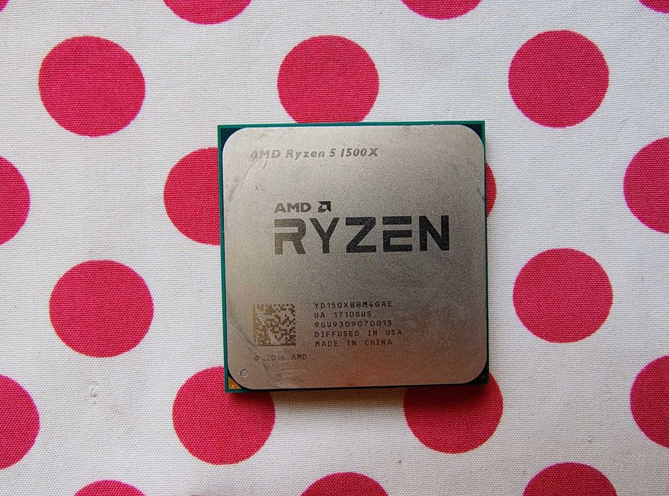 Procesor AMD Ryzen 5 1500X 3.5GHz, socket AM4.