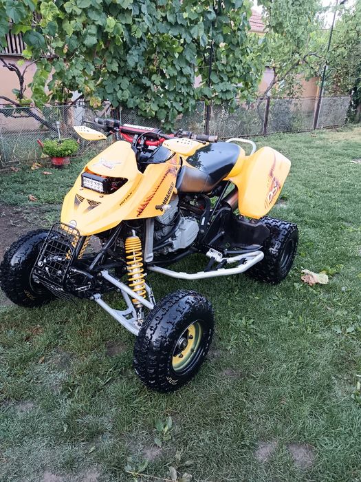 Vând Canam 650 bombardier