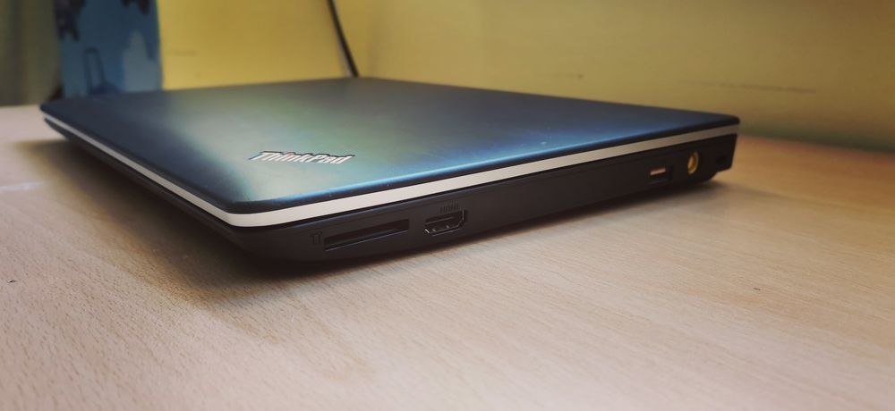 Лаптоп Lenovo e130