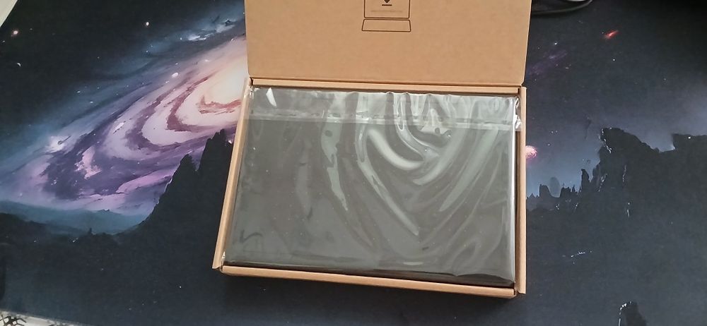 Vând  tableta Wacom One Small CTL-472