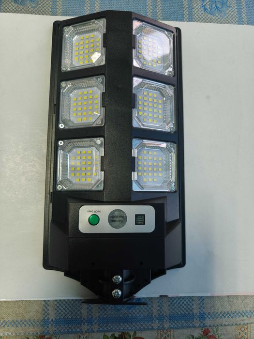 Lampa solara stradala cu leduri cob