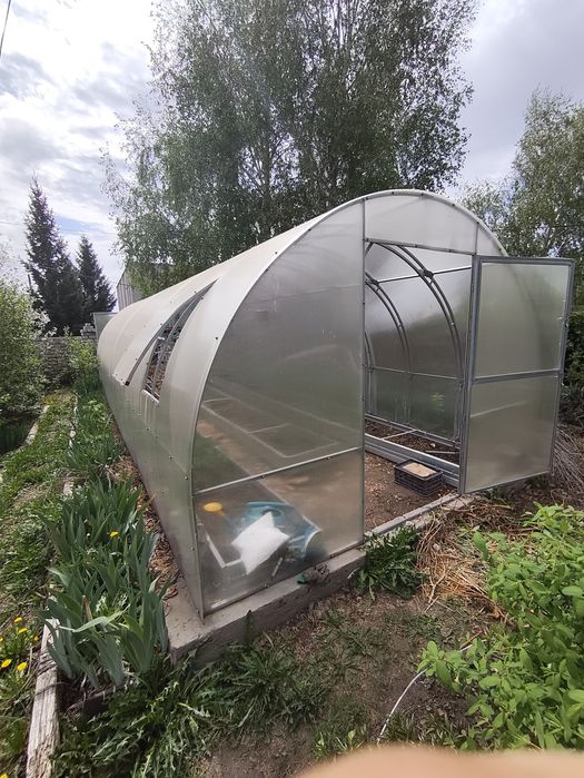 Продам теплицу .Размер 3*8  .Все вопросы в личку
