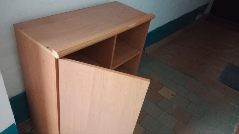 Отдам бесплатно шкаф