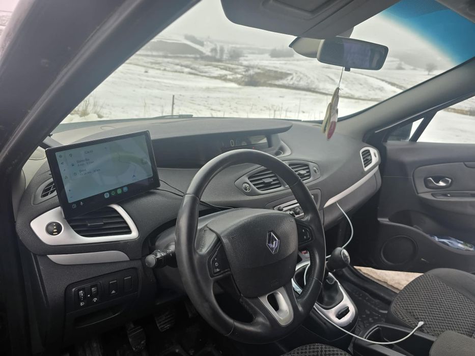 Vand renault scenic urgent