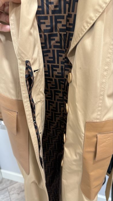 Продам плащ, размер S