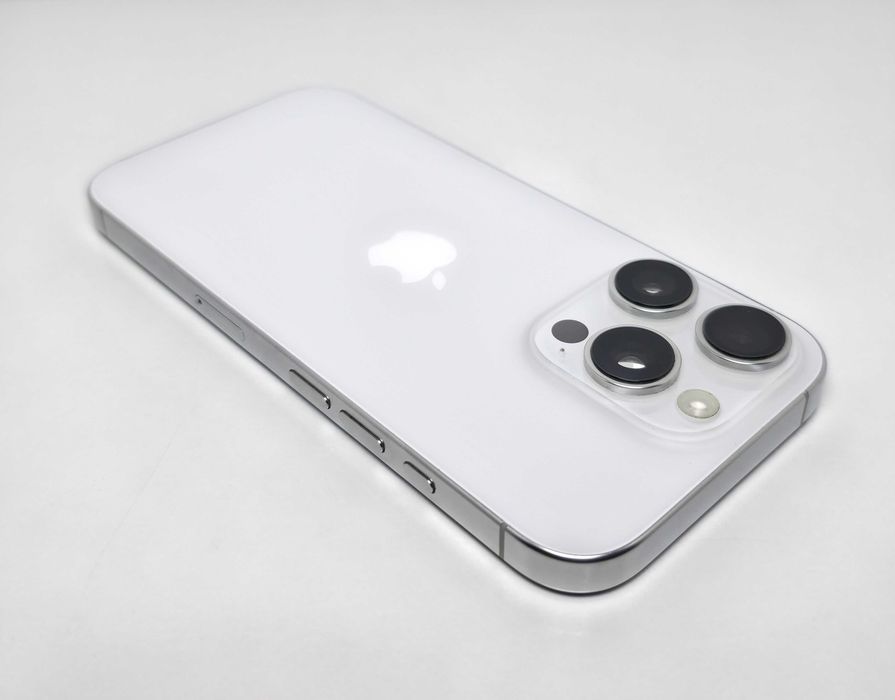 iPhone 16 Pro 128GB White Titanium