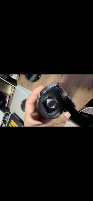 HANDYCAM SONY PJR 200 с проектором