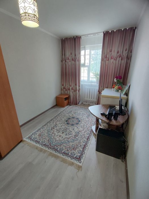 Продам 3 х комн . 9-19,  1 этаж.