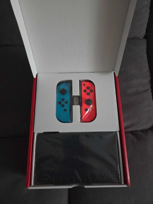 Nintendo Switch OLED