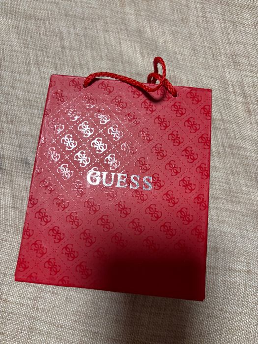 Часовник ръчен Guess