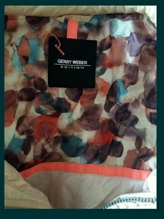 Продаётся женская куртка