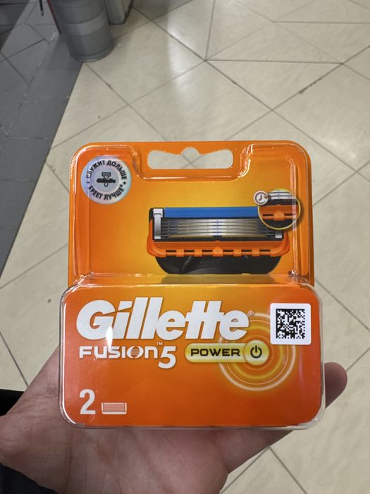 продам лезвие, бритву gillette