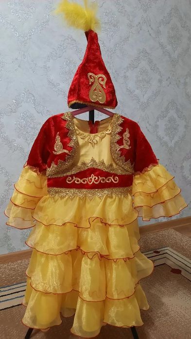 Прокат национальных костюмов .