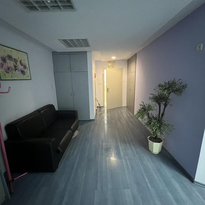 Отдава се офис под наем идеален център