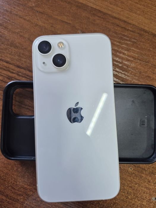 Iphone 13 белыи свет  память 128 гб