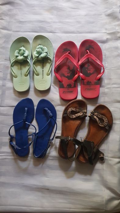 Босоножки шлепки