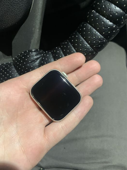 Продам Apple watch SE 44mm