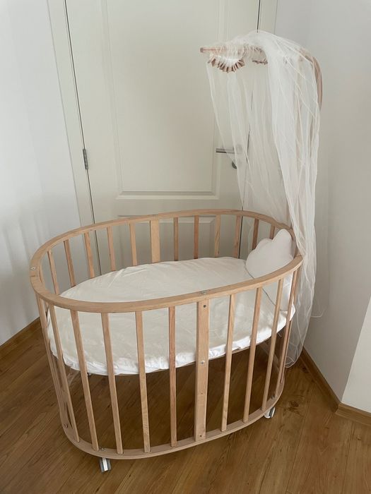 Дървена бебешка кошара
