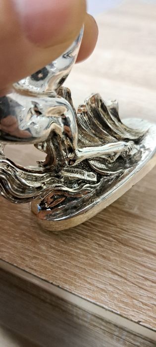 Cal Argintiu .e suflat cu Ag