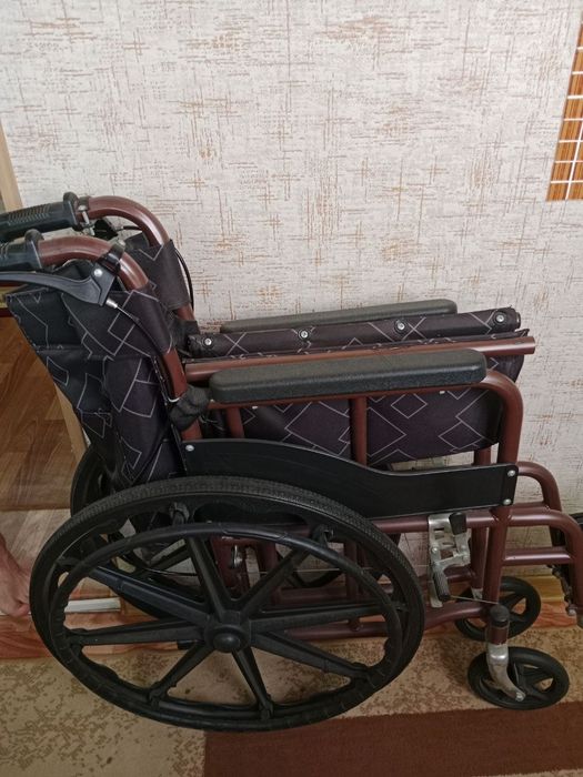 Продаётся инвалидная коляска