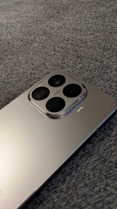 Xiaomi 15T Pro 512/12 LEICA CAMERA