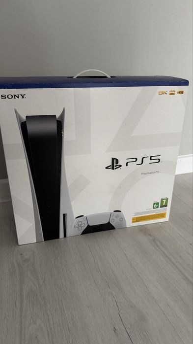 Продам Playstation 5 с дисководом