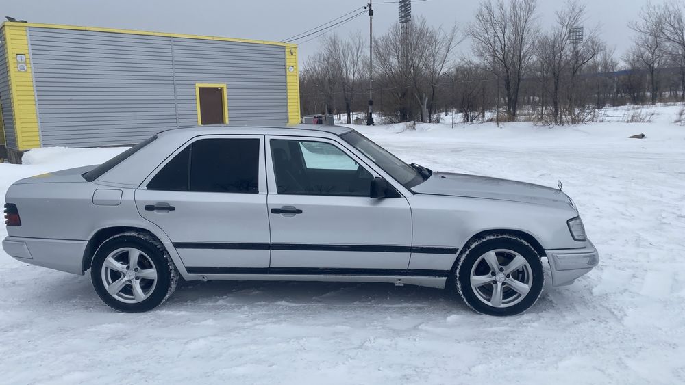 Продам машину.