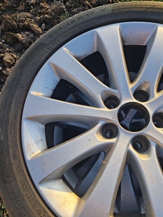 Vând patru  roti cu tot cu cauciucuri de vara