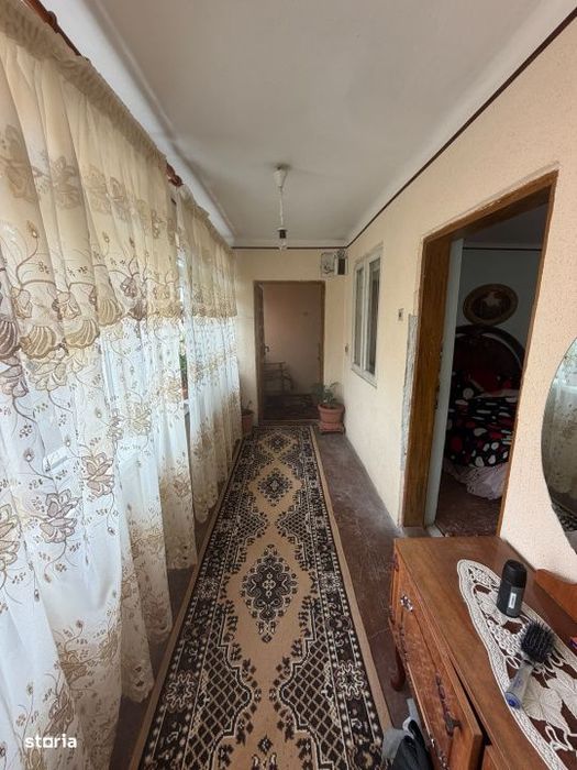 Casa de vanzare, utilata, suprafata 130 mp, P+1 , Teren 250 mp