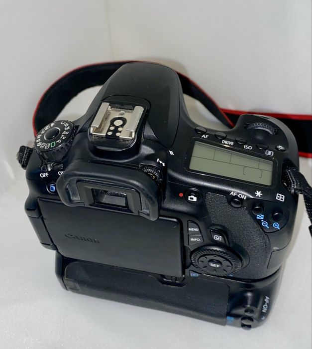 Canon 60D + батериен грип | 26000 кадъра