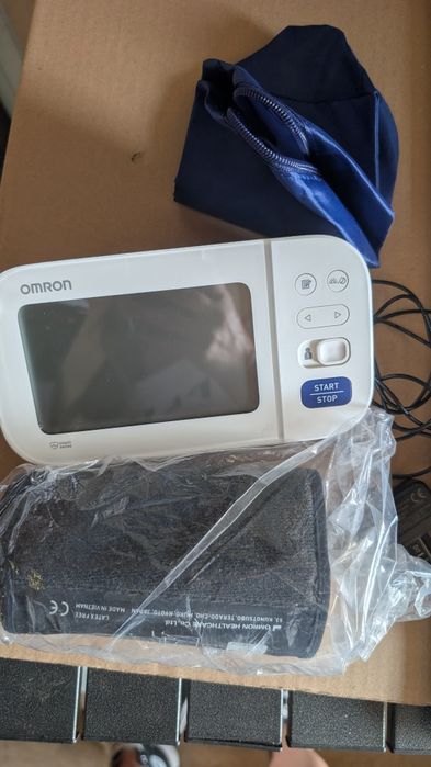 Tensiometru de brat automat M6 Comfort, Omron