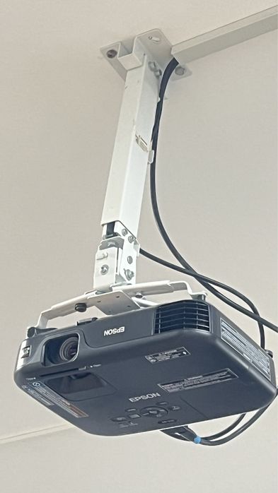 Продается проектор Epson